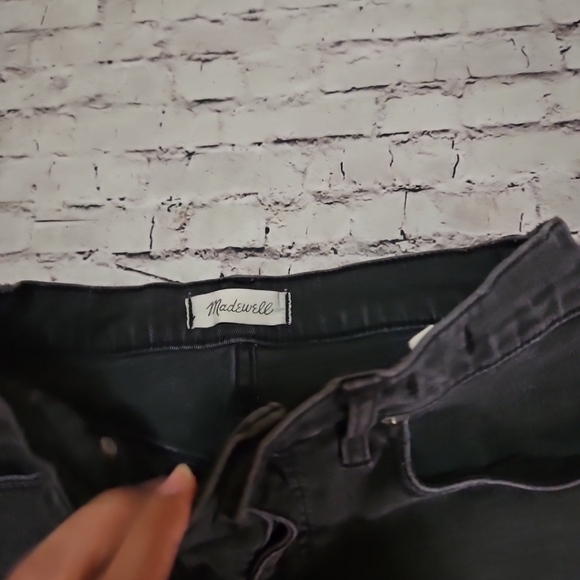 Madewell Black Washed Highrise Denim Shorts 26 - Picture 2 of 4